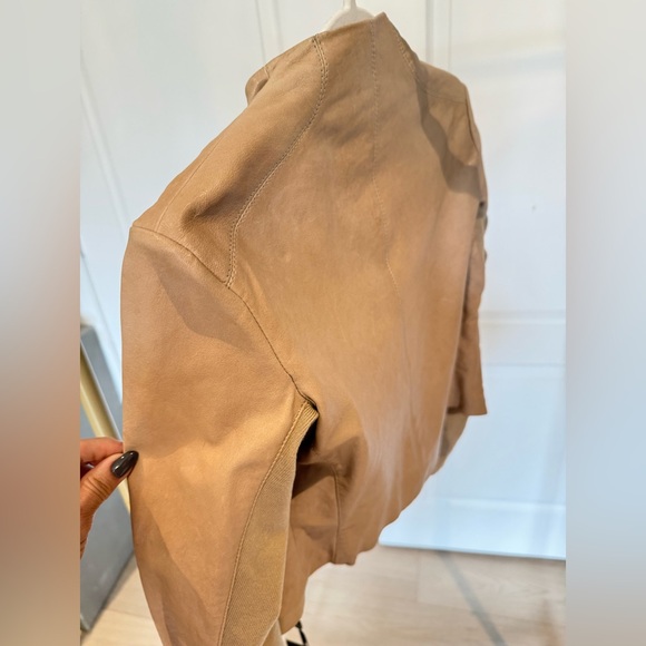 NWT fitted 100% leather jacket - Picture 9 of 13